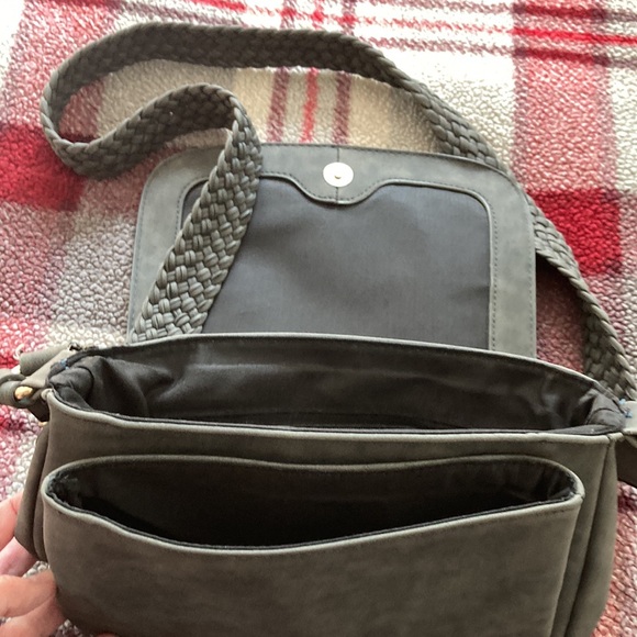 EUC Gray Braid Strap Shoulder Bag - Picture 3 of 5